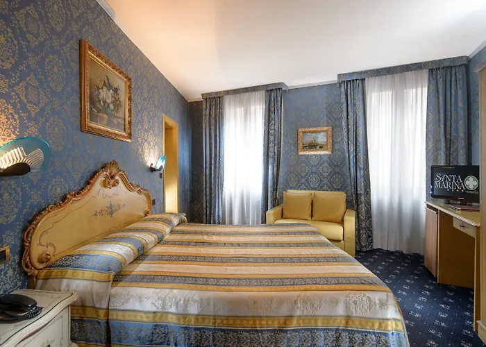 Отель Santa Marina 4*