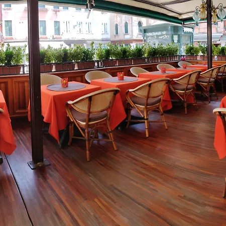 ホテル サンタ マリーナ 4*