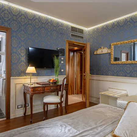 Santa Marina Hotel