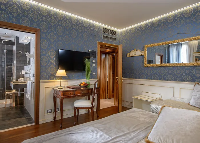 Santa Marina Hotel